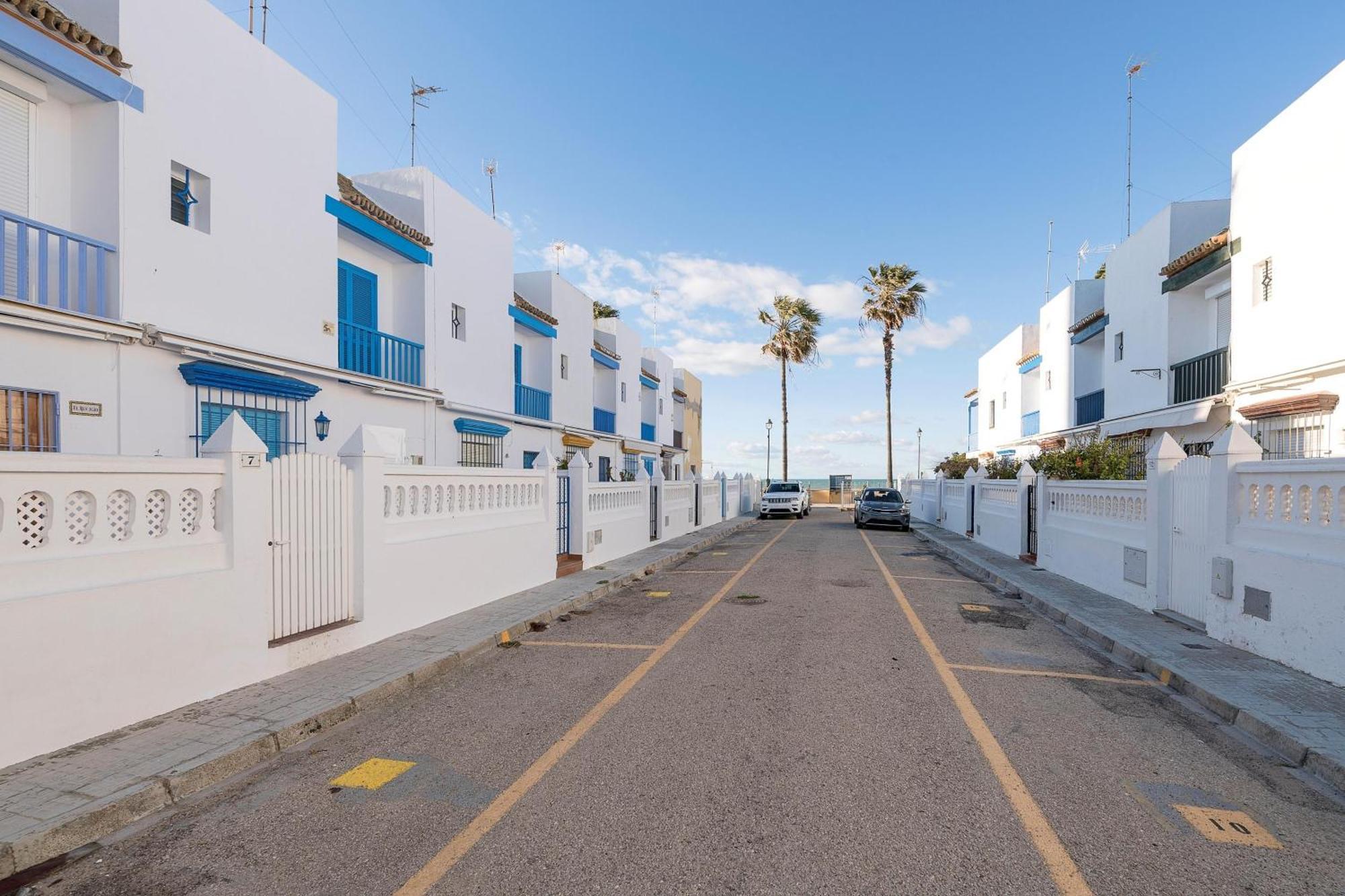 El Paseo Del Faro